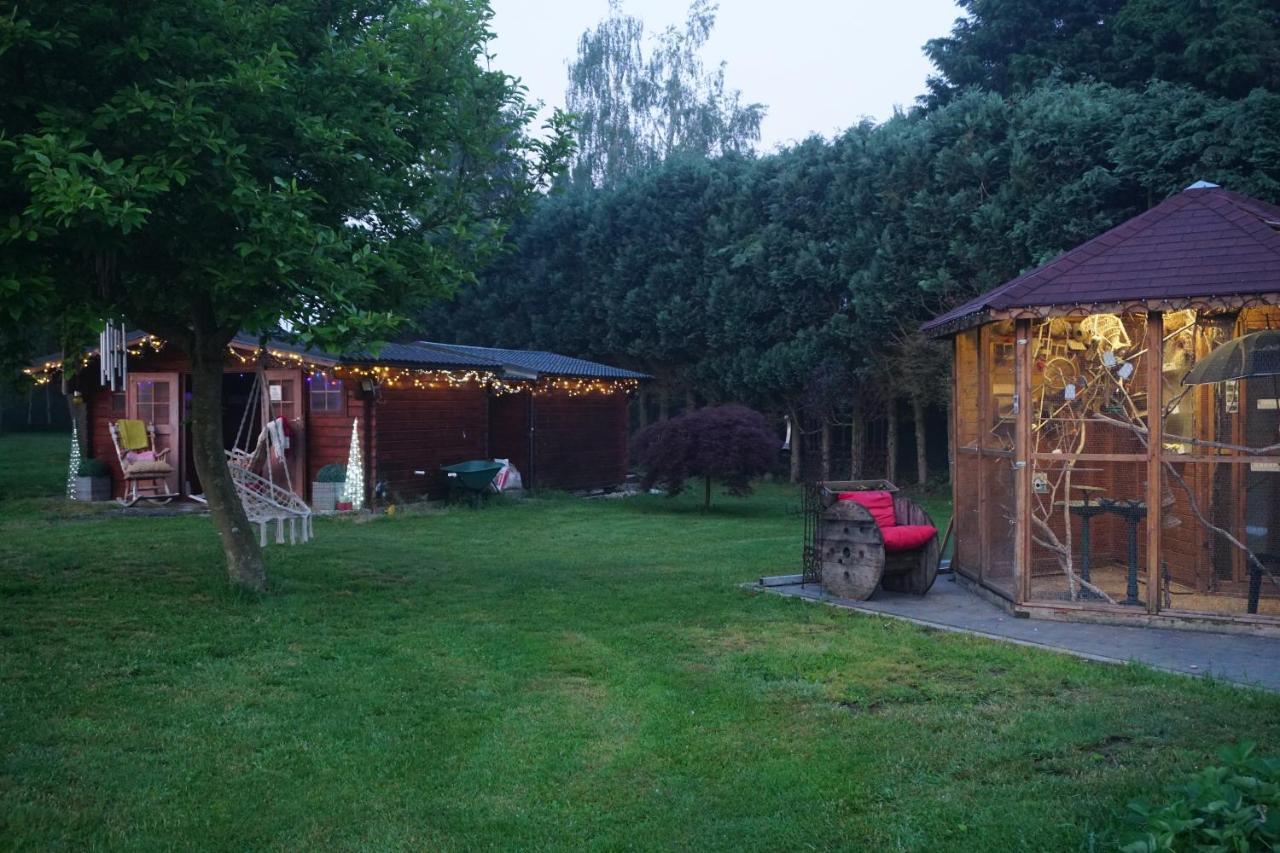 Le Chateau De Frankie Spas-Saunas Grand-Reng Exterior photo
